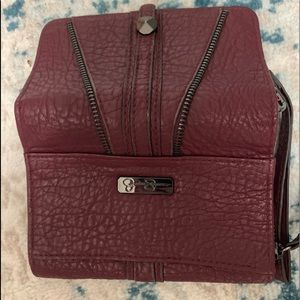 Jessica Simpson wristlet